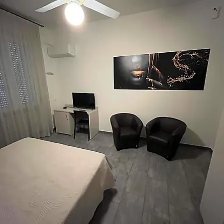 E Gal Hotel